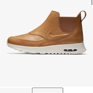 Nike Air Max Thea Mid size 7.5